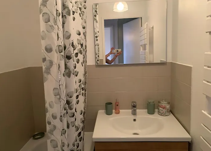 Vue - A Pieds بلونفيل سور مير